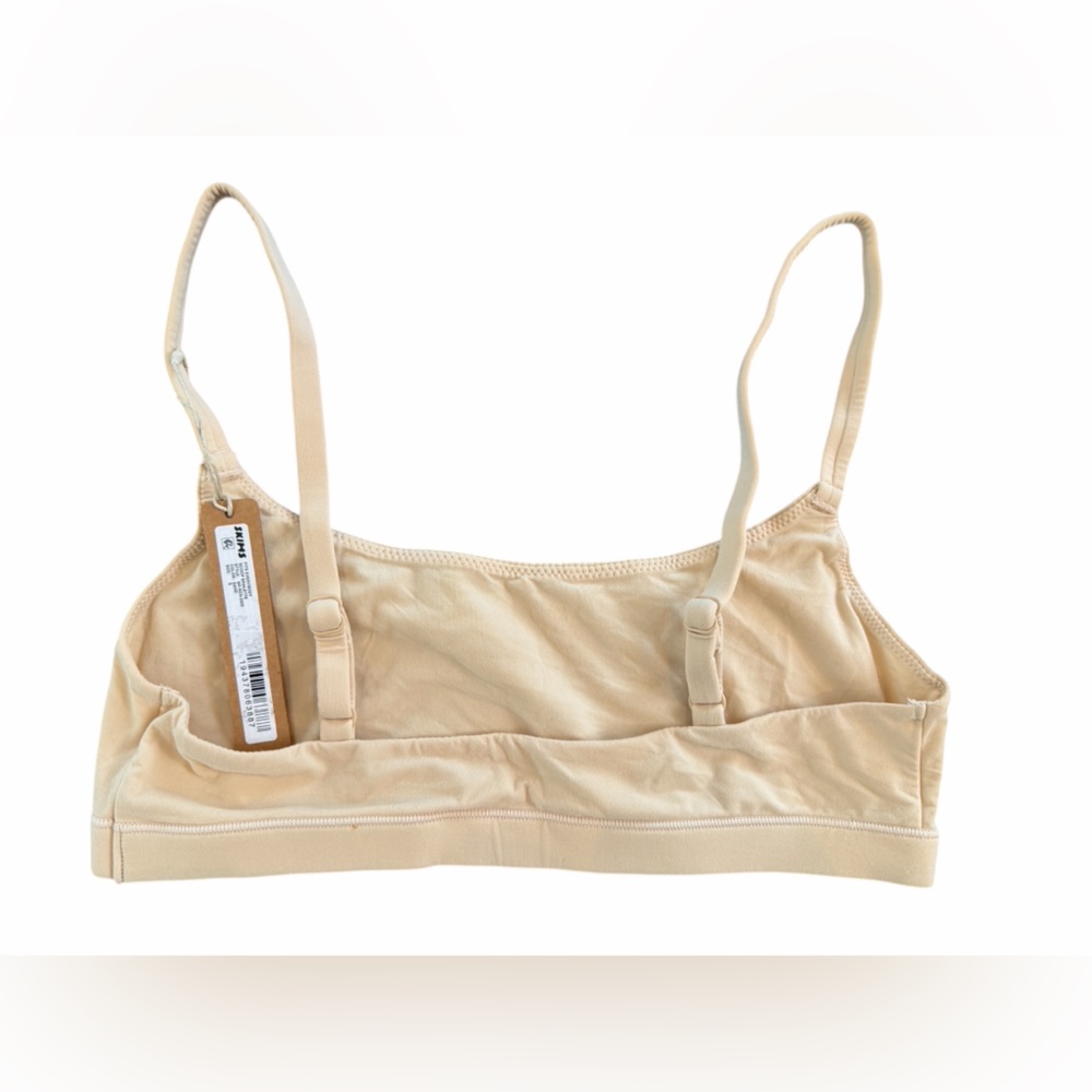 SKIMS Fits everybody scoop bralette in clay. Small - Picture 2 of 5
